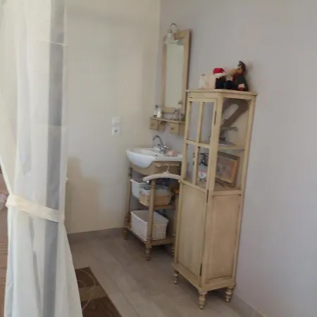 Les Mouettes 1 Ou 4 D Hote, Jardin ,bords De Loire 3*