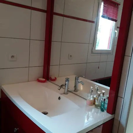 Les Mouettes 1 Ou 4 D Hote, Jardin ,bords De Loire Bed & Breakfast